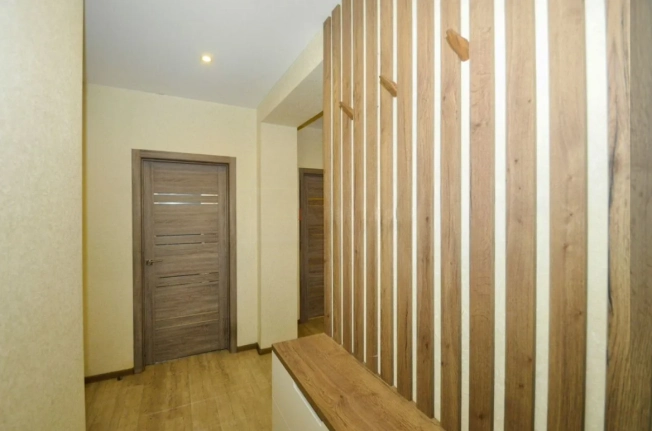 Купить трехкомнатную квартиру в районе Ленинский в Новосибирске. Вариант № 54736, 9, площадь -  квм, цена 8200000 рублей