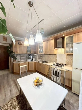 Купить трехкомнатную квартиру на улице Ленинский проспект в Москве. Вариант № 9873704, 2, площадь -  квм, цена 12900000 рублей