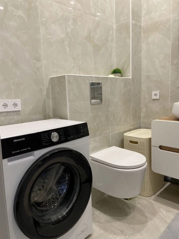 Купить однокомнатную квартиру на улице Октябрьская набережная в Санкт-Петербурге. Вариант № 46521, 13, площадь -  квм, цена 14050000 рублей