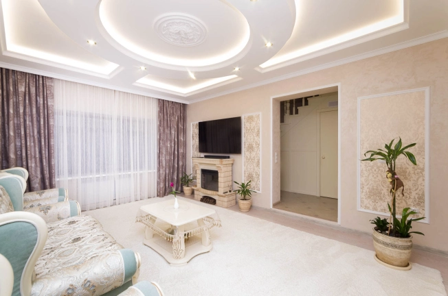 Купить квартиру в Тобольске. Вариант № 9100919, 6, площадь -  квм, цена 15000000 рублей