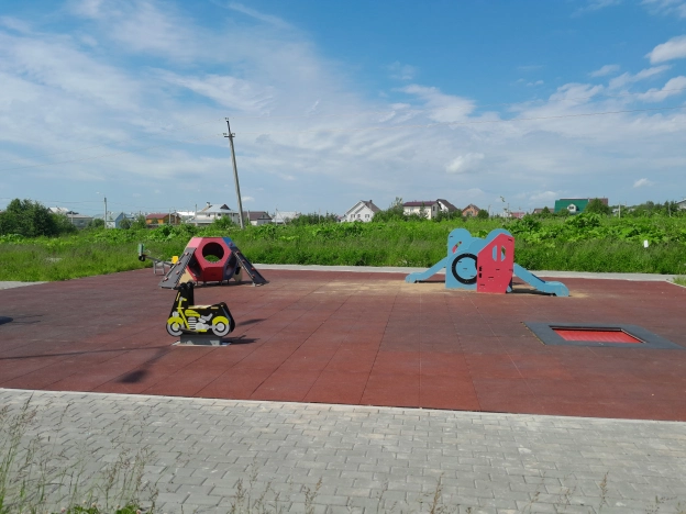 Купить двухкомнатную квартиру в Микрорайоне Ручейный, Сыктывкар в Сыктывкаре. Вариант № 58932, 25, площадь -  квм, цена 5000000 рублей