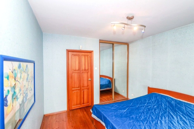 Купить трехкомнатную квартиру в Иркутске. Вариант № 9195640, 16, площадь -  квм, цена 16000000 рублей