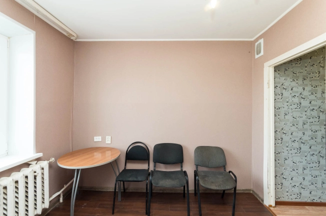 Купить трехкомнатную квартиру в Тюменской области. Вариант № 25989, 1, площадь -  квм, цена 4100000 рублей