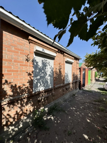 Купить дом в Таганроге. Вариант № 3205837, 1, площадь -  квм, цена 4100000 рублей