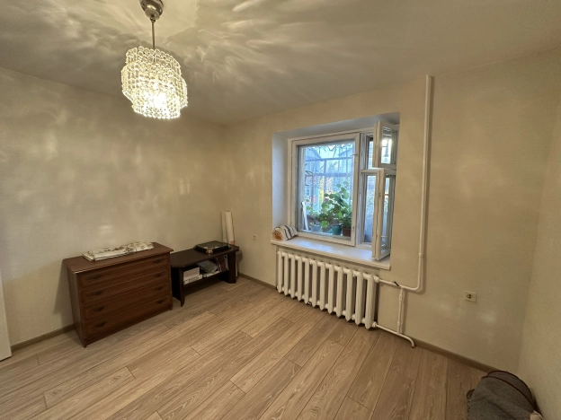 Купить двухкомнатную квартиру в Сыктывкаре. Вариант № 43330, 4, площадь -  квм, цена 4200000 рублей