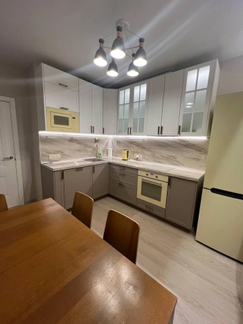 Купить квартиру в Москве. Вариант № 10128607, 3, площадь - квм, цена 13500000 рублей