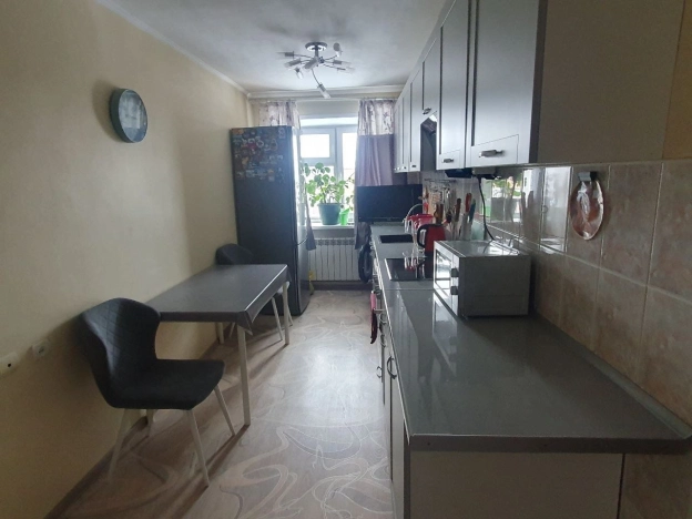 Купить трехкомнатную квартиру в районе Октябрьский в Улан-Удэ. Вариант № 9989346, 10, площадь - квм, цена 7000000 рублей