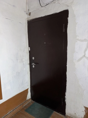 Купить трехкомнатную квартиру в Приморском крае. Вариант № 35752, 9, площадь -  квм, цена 4000000 рублей