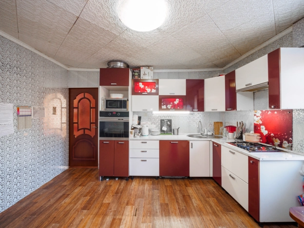 Купить дом в Тюменской области. Вариант № 9325294, 12, площадь -  квм, цена 5350000 рублей