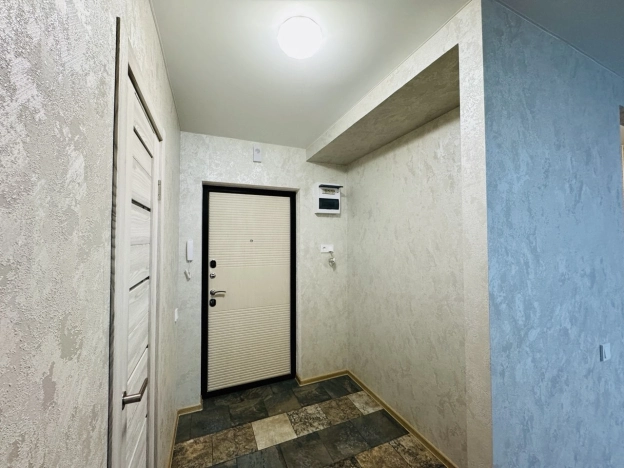 Купить Студию на улице Теплоэнергетиков в Воронеже. Вариант № 631, 12, площадь -  квм, цена 3000000 рублей