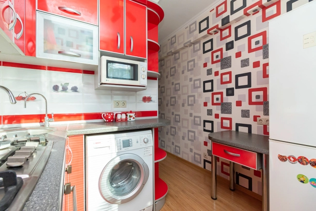 Купить трехкомнатную квартиру в Омске. Вариант № 3044, 5, площадь -  квм, цена 6050000 рублей