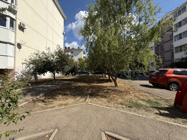 Купить однокомнатную квартиру на улице Героев-Разведчиков в Краснодаре. Вариант № 5469449, 17, площадь -  квм, цена 3630000 рублей