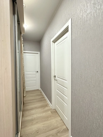 Купить двухкомнатную квартиру на улице имени Калинина в Краснодаре. Вариант № 13408, 9, площадь -  квм, цена 7150000 рублей