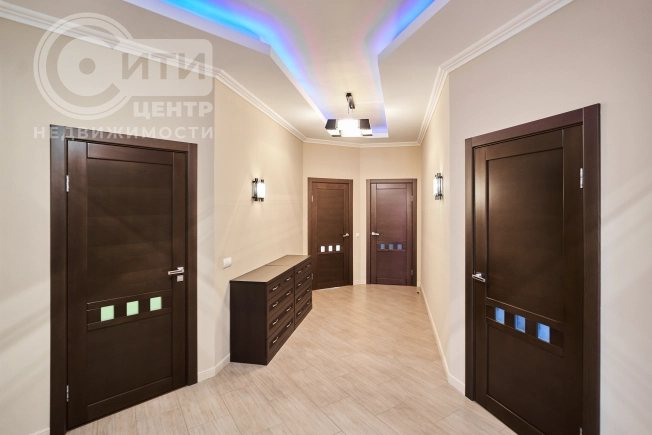 Купить трехкомнатную квартиру в Воронеже. Вариант № 1392545, 16, площадь -  квм, цена 15899000 рублей