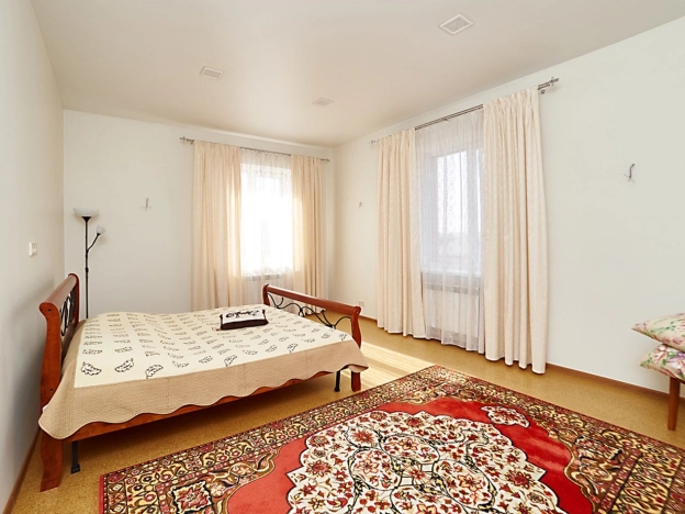 Купить дом на улице Набережная в Тюменской области. Вариант № 33079, 12, площадь -  квм, цена 50000000 рублей