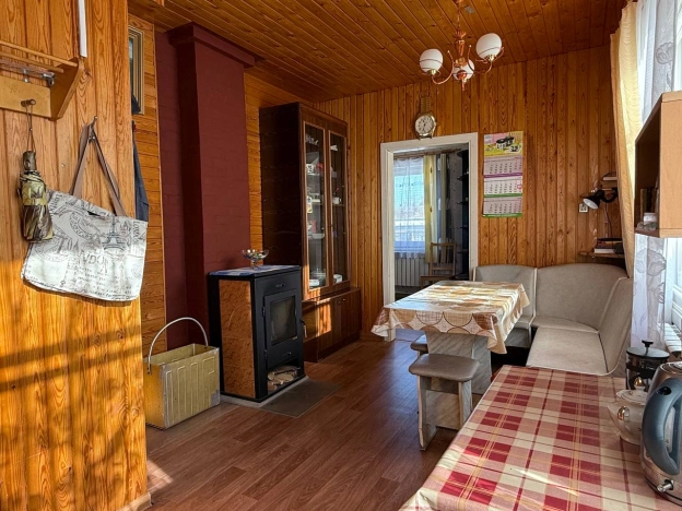 Купить дом в Приозерске. Вариант № 8703492, 4, площадь -  квм, цена 8500000 рублей