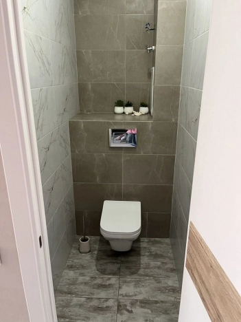 Снять квартиру в Новосибирске. Вариант № 9999371, 8, площадь -  квм, цена 43000 рублей