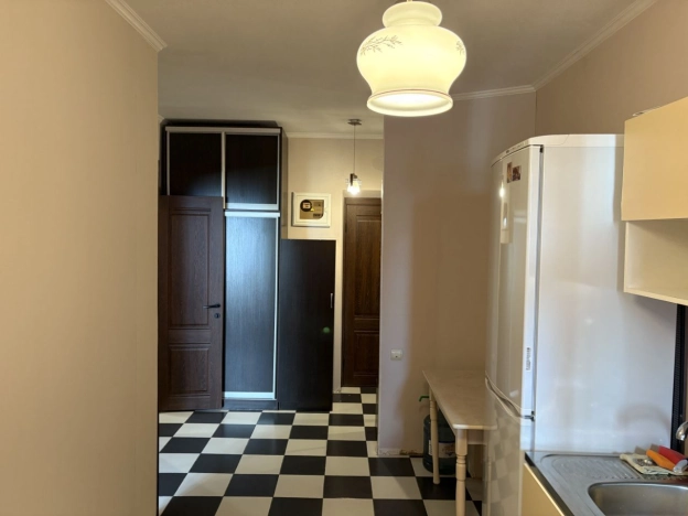 Купить однокомнатную квартиру в районе Кировский в Ростове-на-Дону. Вариант № 9101587, 5, площадь -  квм, цена 7500000 рублей