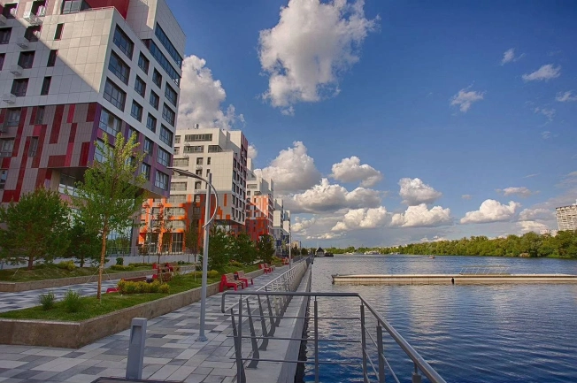 Купить двухкомнатную квартиру у метро Чкаловская в Москве. Вариант № 10781571, 35, площадь - квм, цена 26000000 рублей