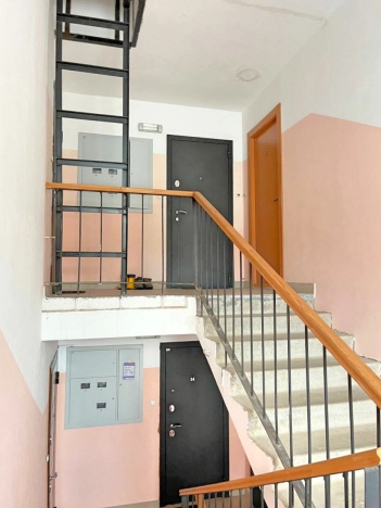 Купить однокомнатную квартиру на улице Заводская в Вологодской области. Вариант № 9976349, 20, площадь -  квм, цена 3300000 рублей