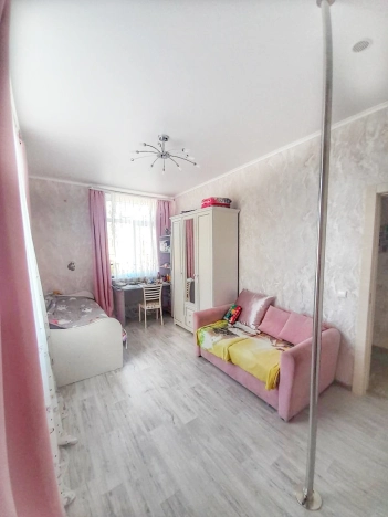 Купить трехкомнатную квартиру в Светлогорске. Вариант № 16370, 5, площадь -  квм, цена 11300000 рублей