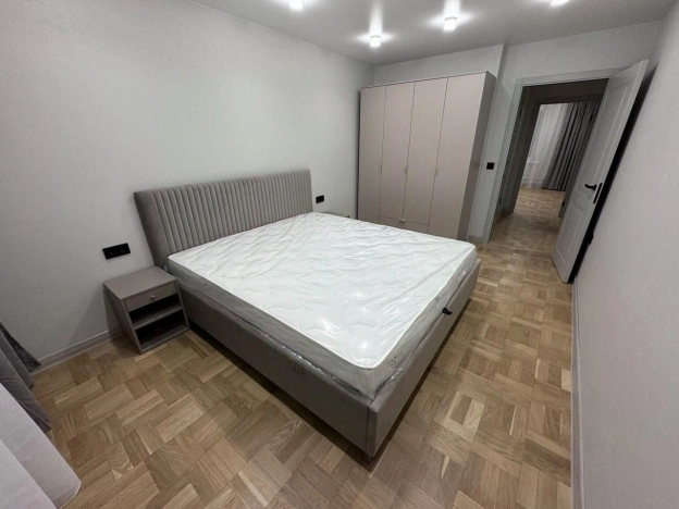 Купить квартиру в Москве. Вариант № 9955905, 3, площадь -  квм, цена 35000000 рублей