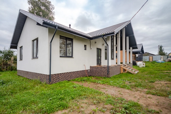 Купить дом в Санкт-Петербурге. Вариант № 9445603, 1, площадь -  квм, цена 6000000 рублей