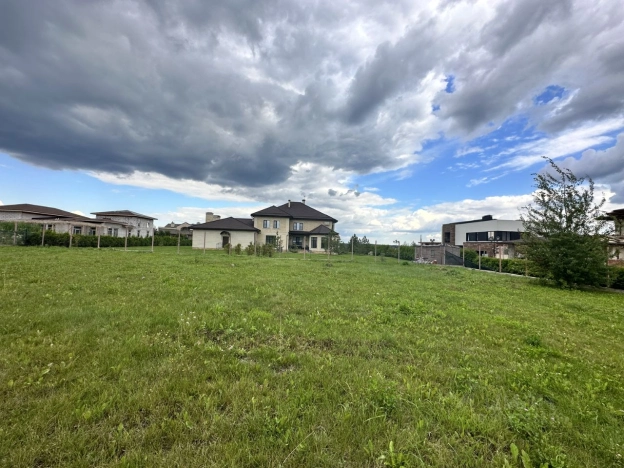 Купить земельный участок в Химках. Вариант № 17159, 1, площадь -  квм, цена 70000000 рублей