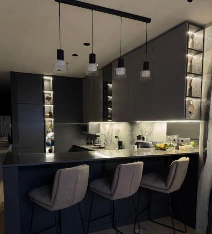 Купить квартиру в Москве. Вариант № 9907343, 35, площадь -  квм, цена 52000000 рублей