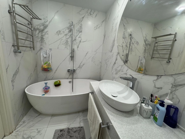 Купить квартиру в Москве. Вариант № 8534454, 5, площадь -  квм, цена 22000000 рублей