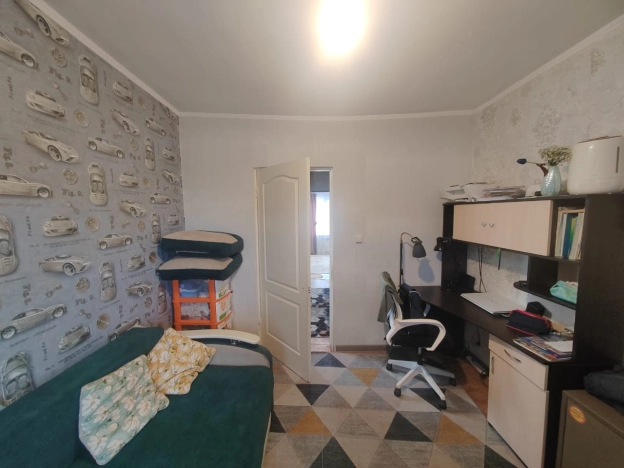 Купить дом в Искитиме. Вариант № 8510589, 8, площадь -  квм, цена 5600000 рублей