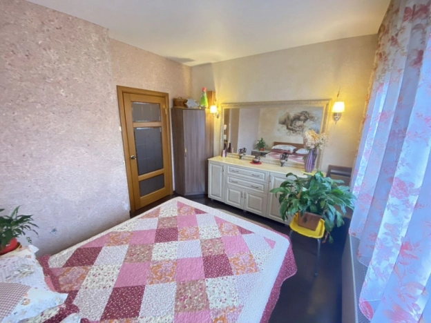 Купить трехкомнатную квартиру на улице проезд Алексея Афанасьева в Петрозаводске. Вариант № 6830844, 6, площадь -  квм, цена 10200000 рублей