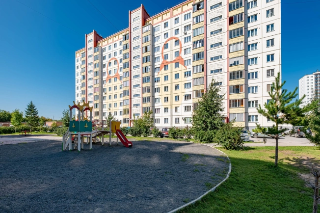 Купить однокомнатную квартиру в Новосибирской области. Вариант № 9442733, 33, площадь -  квм, цена 4000000 рублей