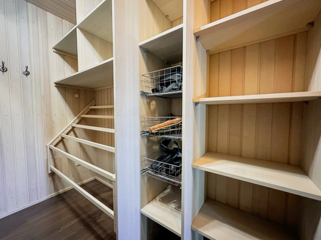 Купить дом в Микрорайоне Байкальск, Ангарск в Ангарске. Вариант № 33034, 26, площадь -  квм, цена 36000000 рублей