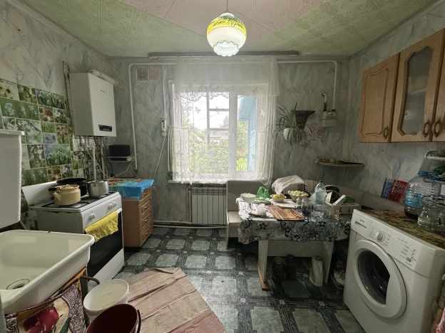 Купить трехкомнатную квартиру в Республике Коми. Вариант № 53770, 5, площадь -  квм, цена 650000 рублей