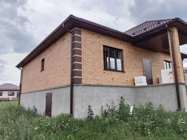 Купить дом на улице Садовая в Короче. Вариант № 718831, 1, площадь -  квм, цена 6695000 рублей