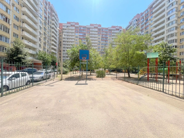 Купить однокомнатную квартиру в Краснодаре. Вариант № 1159164, 16, площадь - квм, цена 6000000.0000 рублей