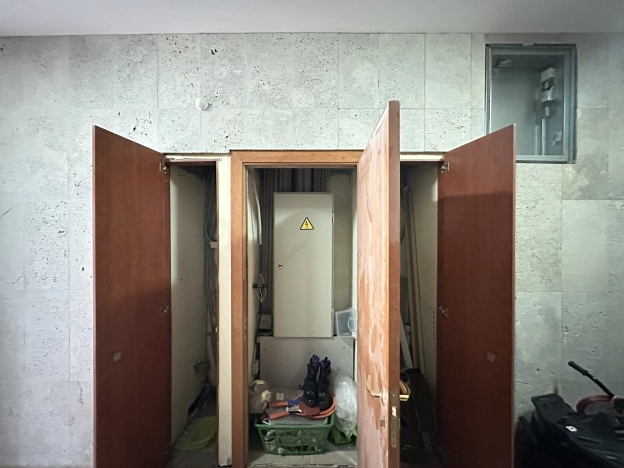 Купить четырехкомнатную квартиру в районе Сокол в Москве. Вариант № 32658, 36, площадь -  квм, цена 40000000 рублей