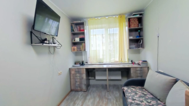 Купить трехкомнатную квартиру в Калуге. Вариант № 49596, 14, площадь -  квм, цена 4800000 рублей