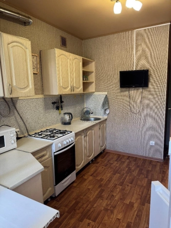 Купить однокомнатную квартиру в Краснодаре. Вариант № 10420415, 2, площадь -  квм, цена 3800000 рублей