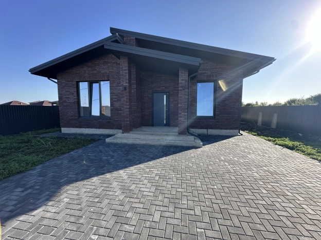 Купить дом на улице 1-й Становой проезд в Краснодаре. Вариант № 46979, 1, площадь -  квм, цена 14990000 рублей