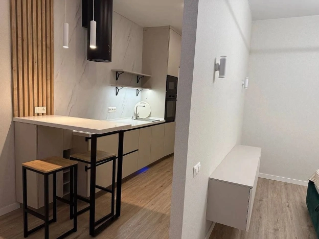 Купить квартиру в Москве. Вариант № 9835689, 6, площадь -  квм, цена 16800000 рублей