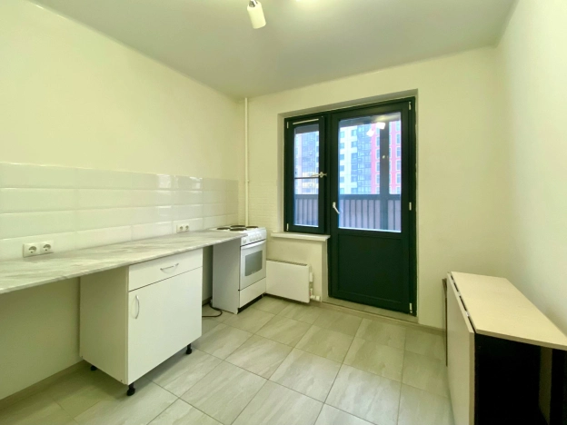 Купить квартиру в Москве. Вариант № 10439549, 9, площадь -  квм, цена 15490000 рублей