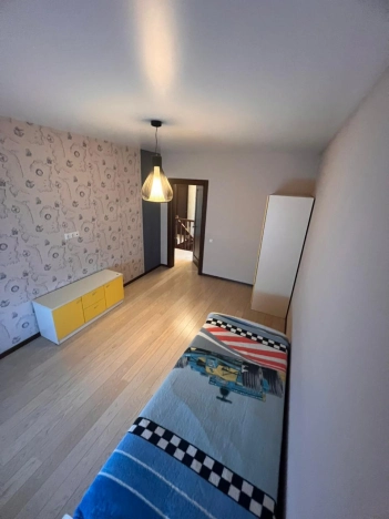 Купить дом на улице Луговская в Бердске. Вариант № 2150000, 27, площадь -  квм, цена 20000000 рублей