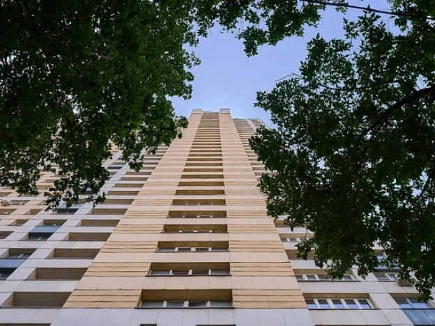 Купить двухкомнатную квартиру на вторичке в Микрорайоне 7А, район Северный в Москве. Вариант № 10487458, 2, площадь -  квм, цена 33000000 рублей