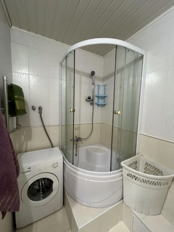 Снять квартиру в Новосибирске. Вариант № 10209097, 6, площадь -  квм, цена 40000 рублей