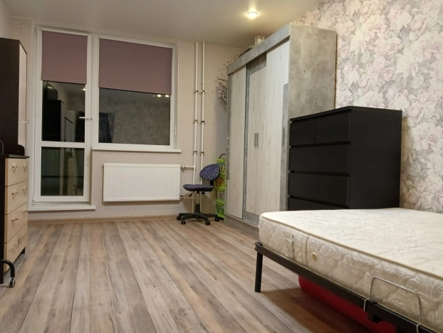 Купить однокомнатную квартиру в Ленинградской области. Вариант № 8927994, 4, площадь -  квм, цена 5000000 рублей