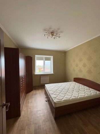 Купить трехкомнатную квартиру на вторичке в Микрорайоне 8-й, Элиста в Элисте. Вариант № 48925, 3, площадь -  квм, цена 7900000 рублей