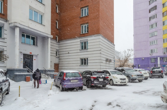 Купить трехкомнатную квартиру на улице Жилмассив в Новосибирской области. Вариант № 8657724, 48, площадь -  квм, цена 16900000 рублей