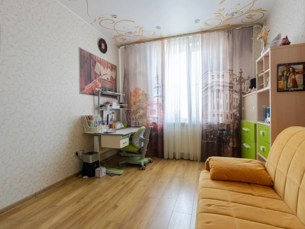 Купить трехкомнатную квартиру в Санкт-Петербурге. Вариант № 1980771, 26, площадь -  квм, цена 18900000 рублей